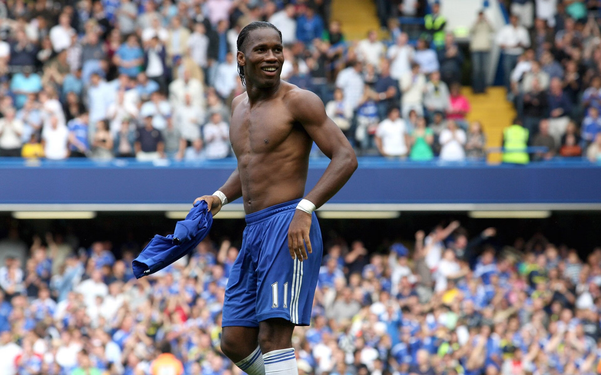 欧冠半决赛:那不勒斯次回合未能完成翻盘 门框两次拒绝进球